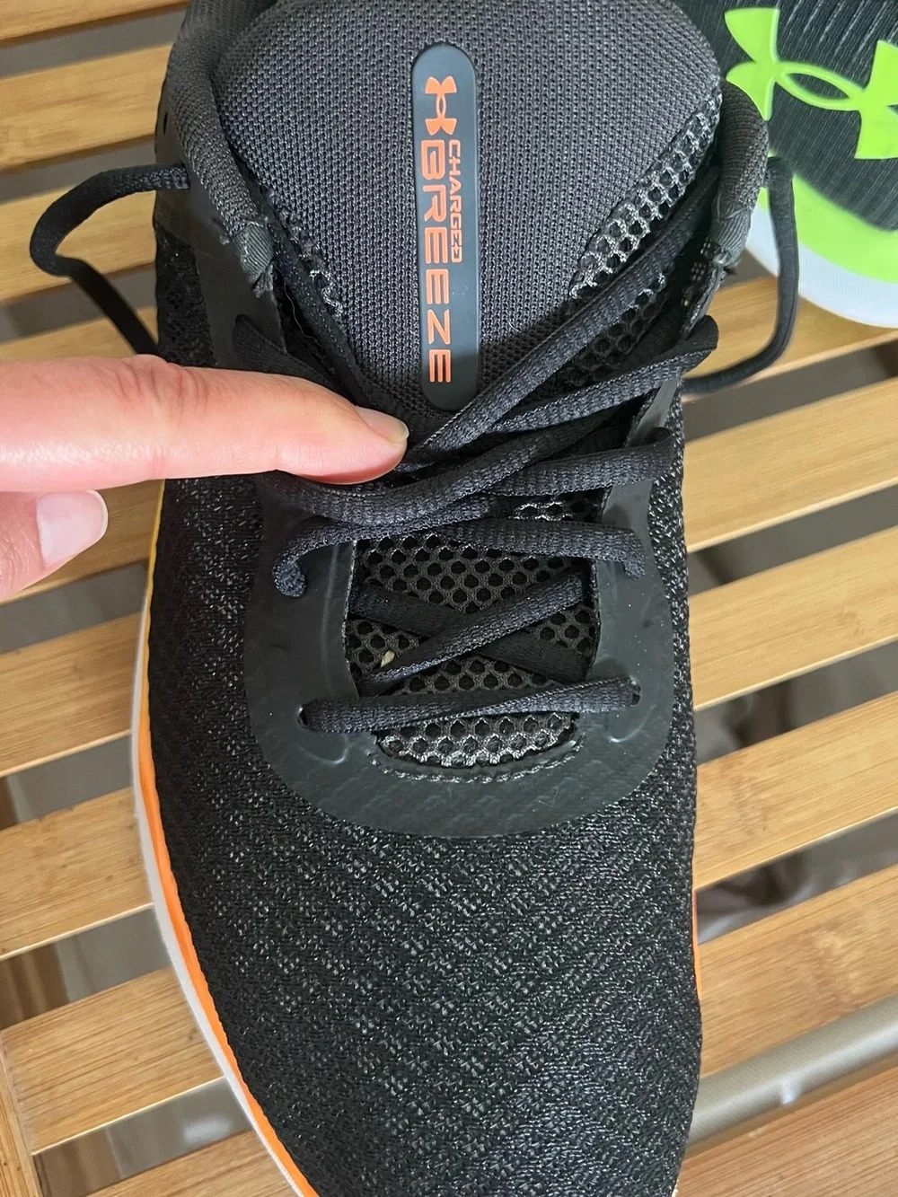 Under Armour UA Charged Breeze running shoes